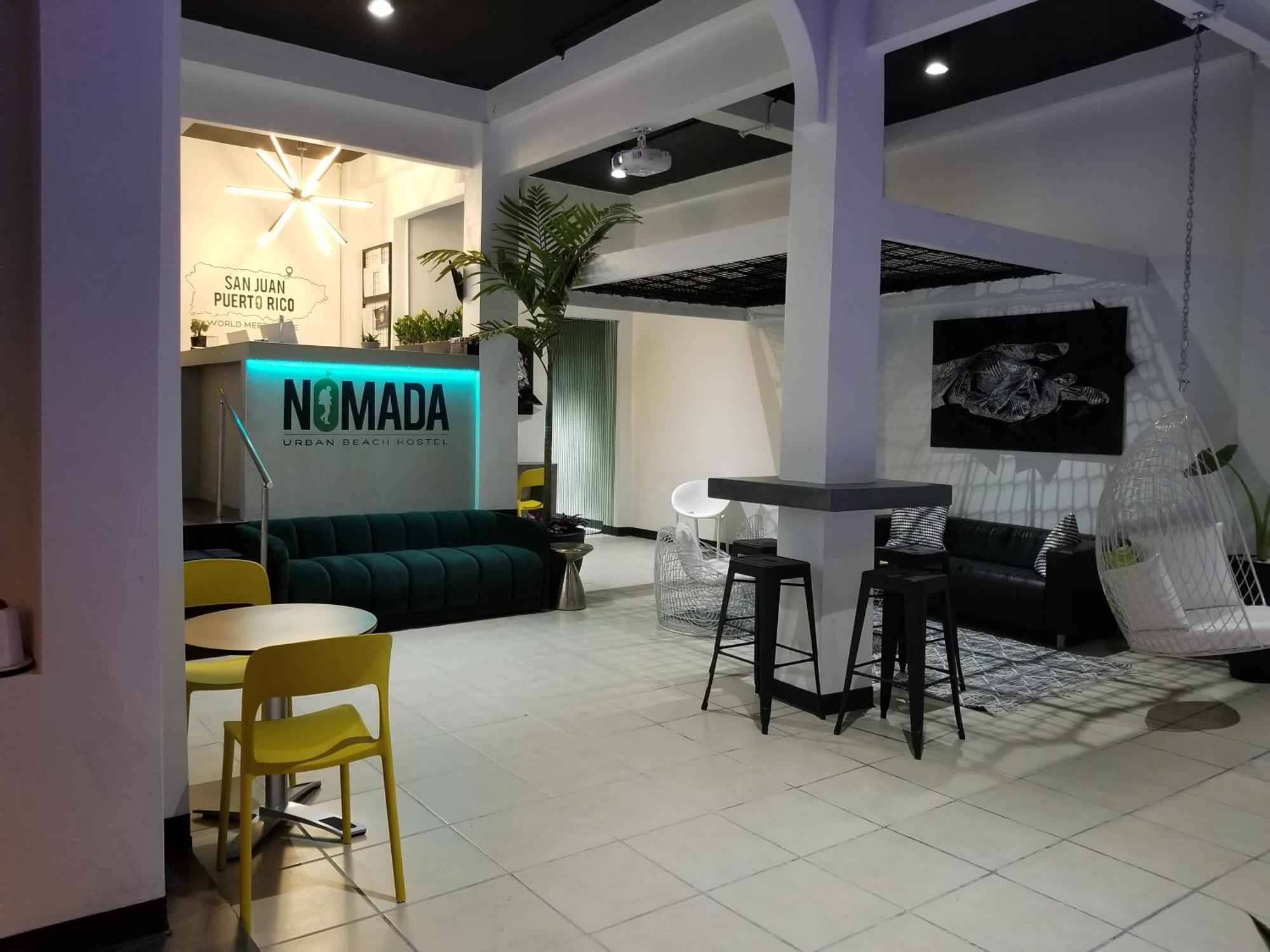 Nomada Urban Beach Hostel- Calle Loiza (Adults Only) Сан Хуан Екстериор снимка