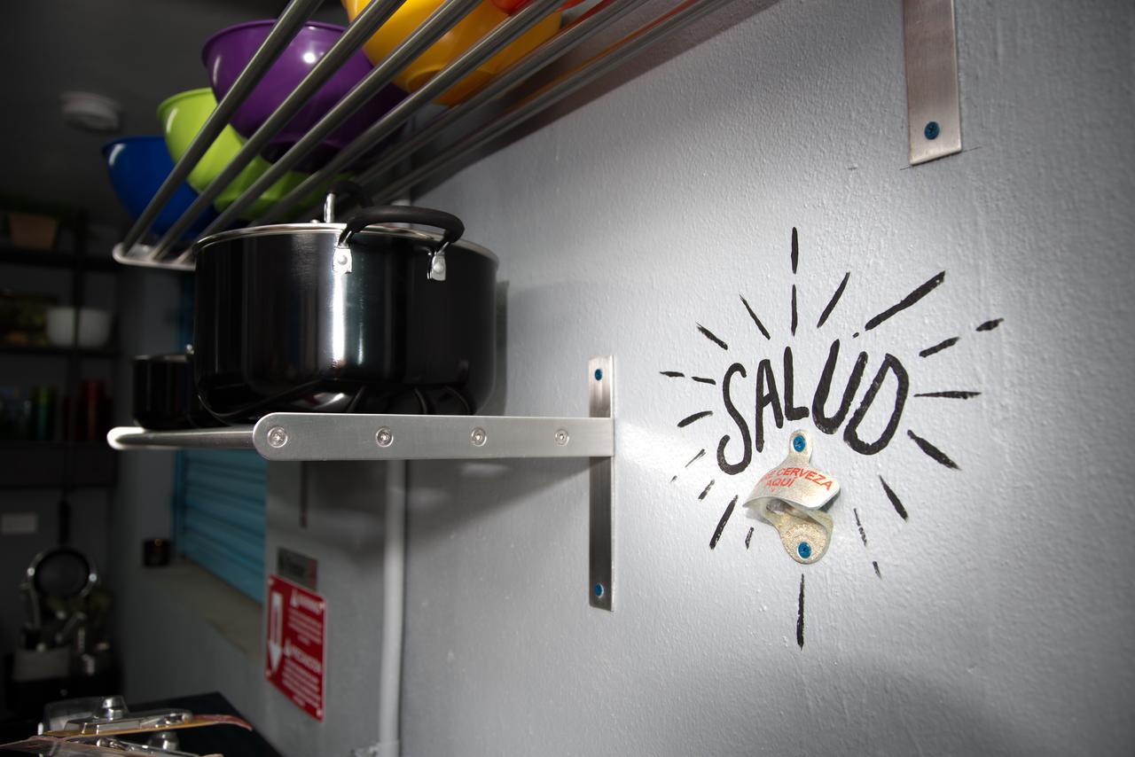 Nomada Urban Beach Hostel- Calle Loiza (Adults Only) Сан Хуан Екстериор снимка