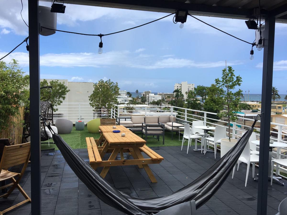 Nomada Urban Beach Hostel- Calle Loiza (Adults Only) Сан Хуан Екстериор снимка
