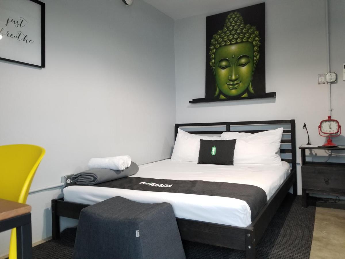 Nomada Urban Beach Hostel- Calle Loiza (Adults Only) Сан Хуан Екстериор снимка