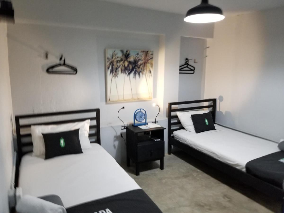 Nomada Urban Beach Hostel- Calle Loiza (Adults Only) Сан Хуан Екстериор снимка