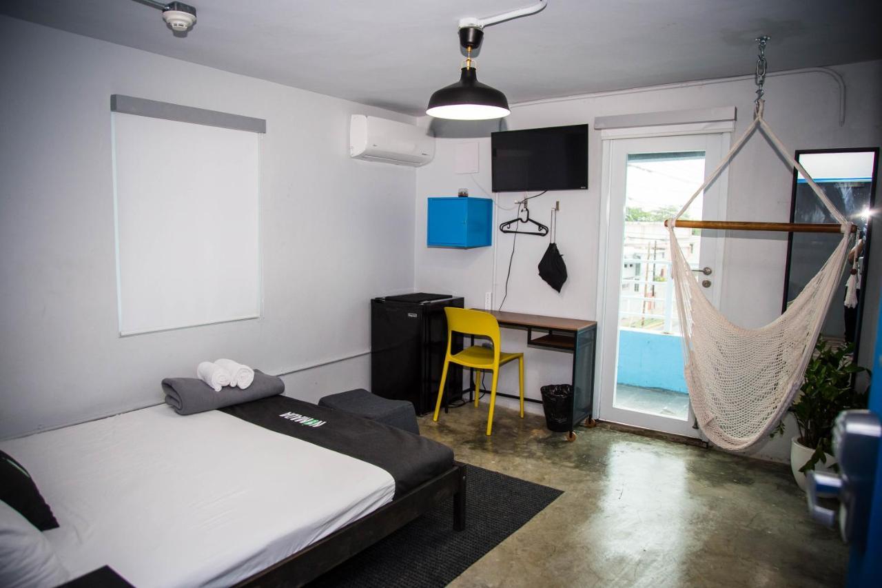 Nomada Urban Beach Hostel- Calle Loiza (Adults Only) Сан Хуан Екстериор снимка