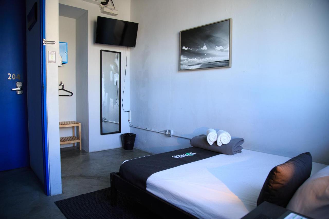Nomada Urban Beach Hostel- Calle Loiza (Adults Only) Сан Хуан Екстериор снимка